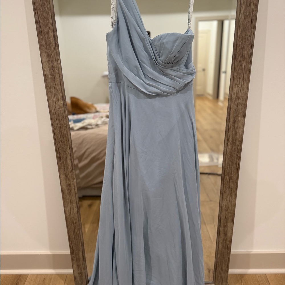 Elegant Blue Evening Gown